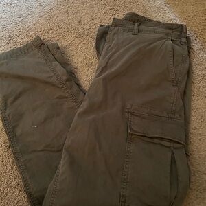 American Eagle Outfitters Men's Cargo Pants - Dark Olive